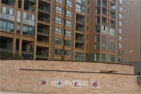 出售泰安府前花园3室2厅1卫126平精装修